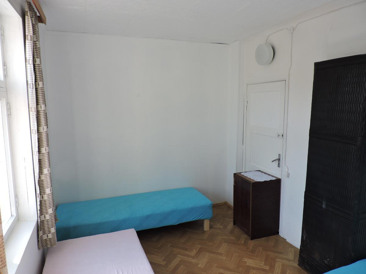 Budget Hostel Пярну Екстер'єр фото