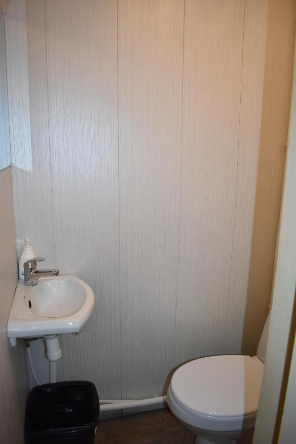 Budget Hostel Пярну Екстер'єр фото